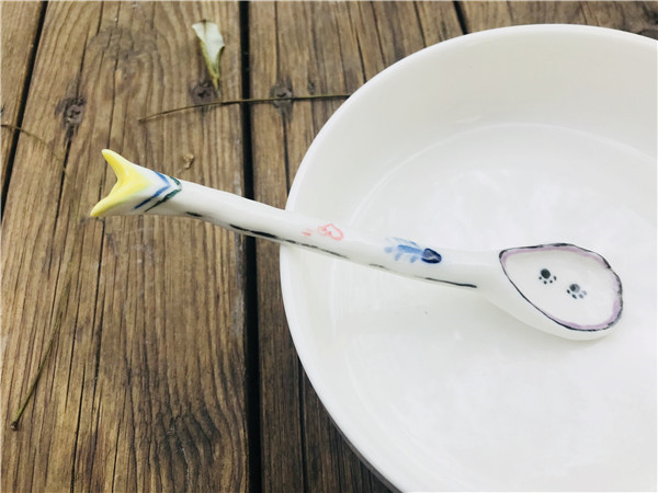 陶艺手工体验店作品小鱼泥塑勺子分享